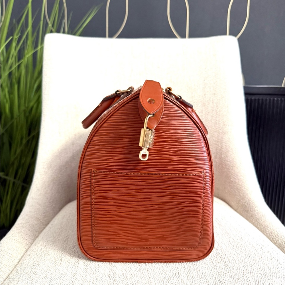 Authentic Louis Vuitton Speedy 30 bag brown Epi leather - Picture 7 of 16